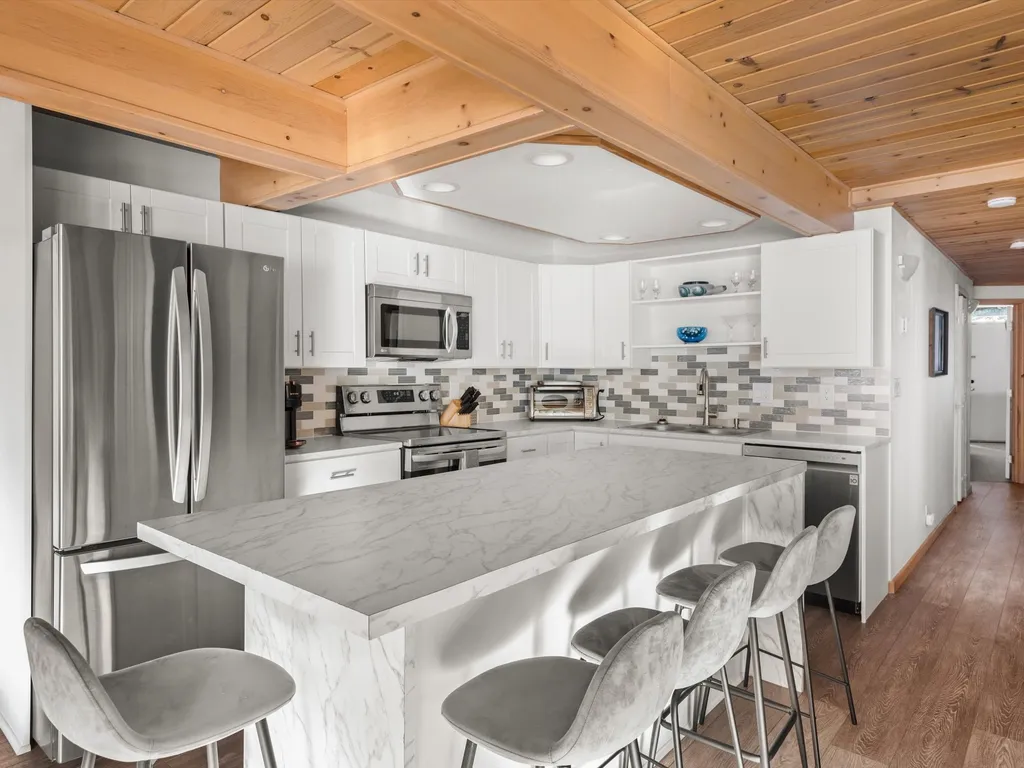 Central Aspen Condo Walk to Gondola &amp; Ruby Park- LC5
