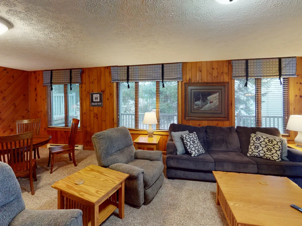 Stemwinder 9- Four Bedroom Townhome