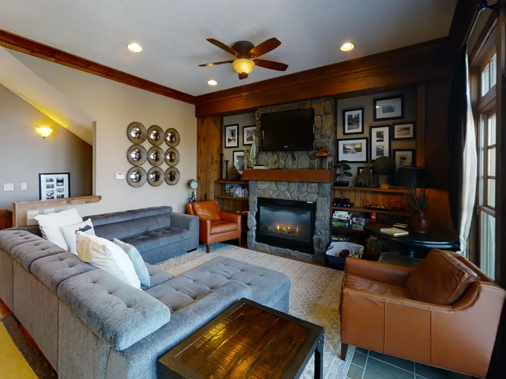 Shay's Landing 2- Four Bedroom Townhome