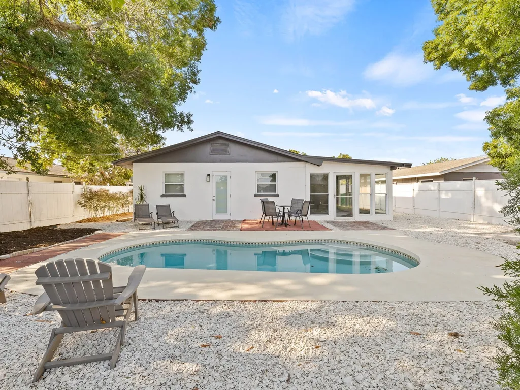 Sunny Palmetto Oasis: 4BR Home with Private Pool
