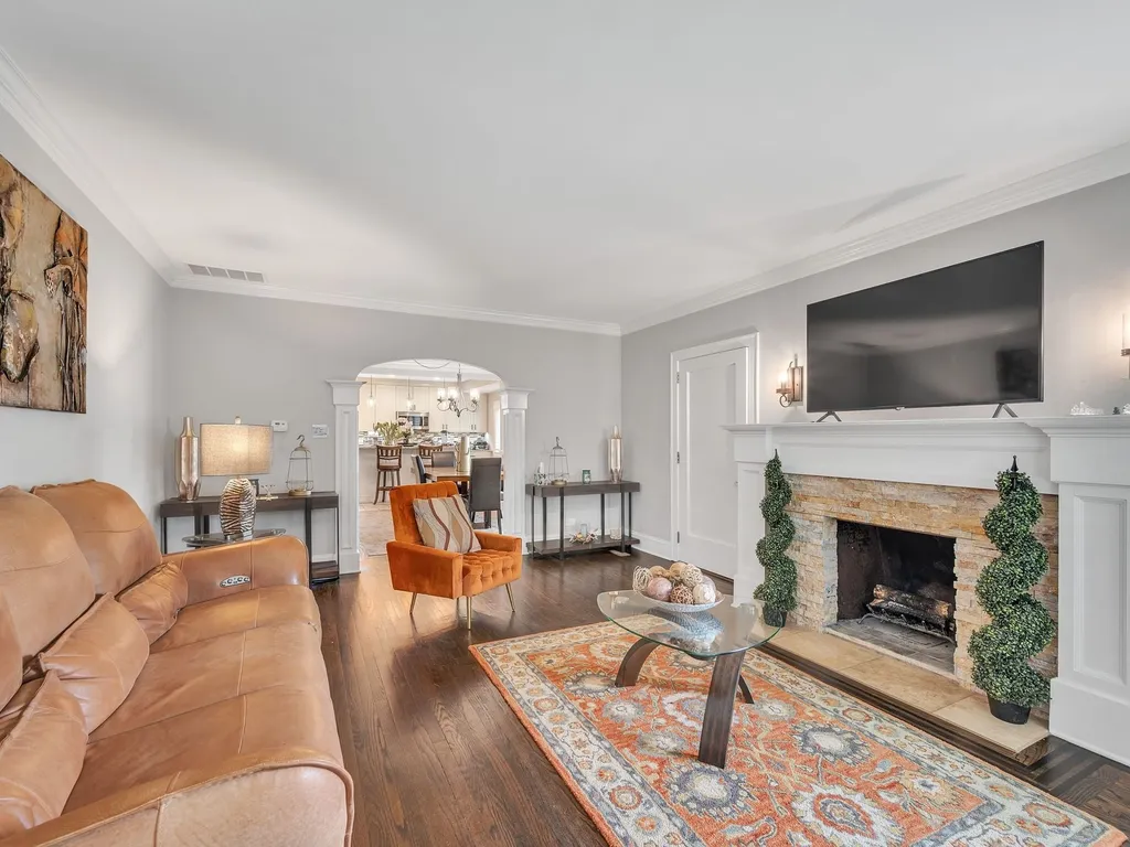 Serene &amp; Charming 5BR Des Plaines Getaway