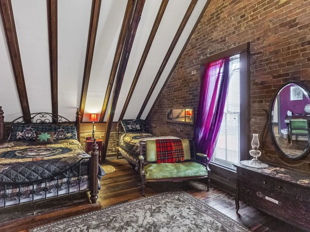 Property Image 0