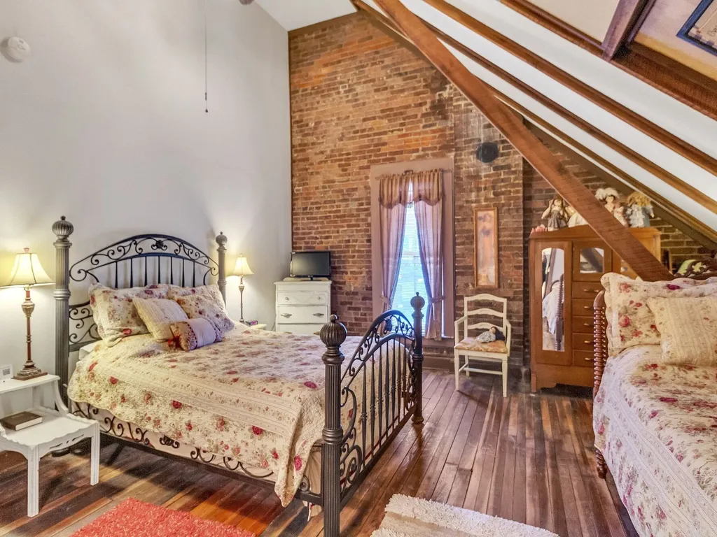 Property Image 0