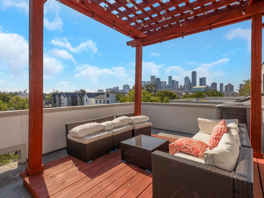 Sophisticated Urban Retreat with Skyline Views