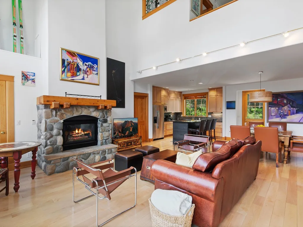 Polecat Chalet