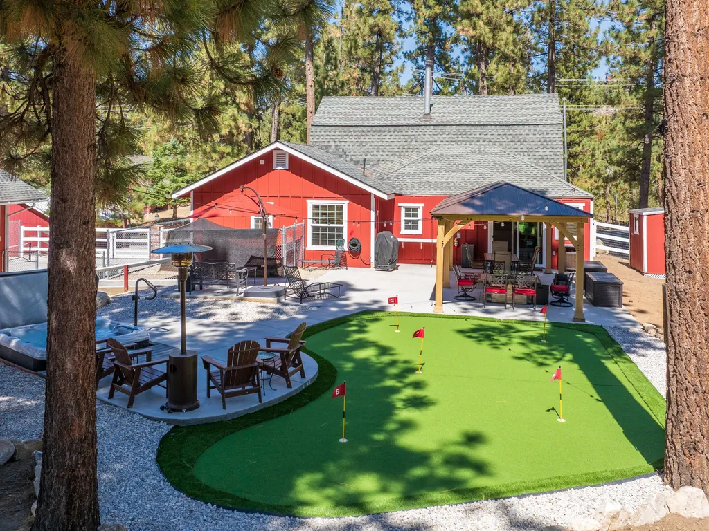 37- Foxy Farm Ranch