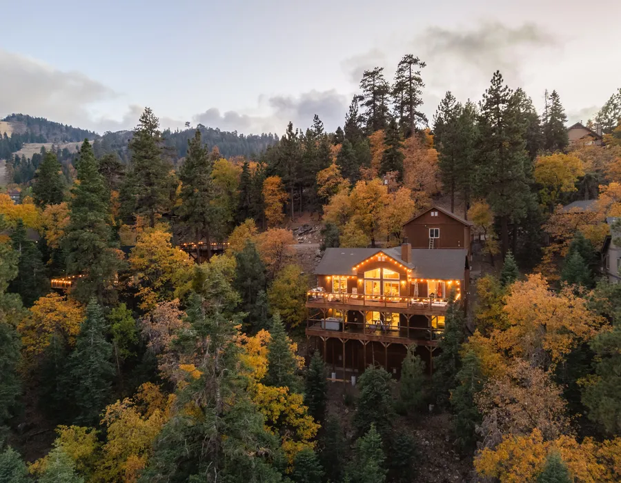 59- Eagles Peak Lodge
