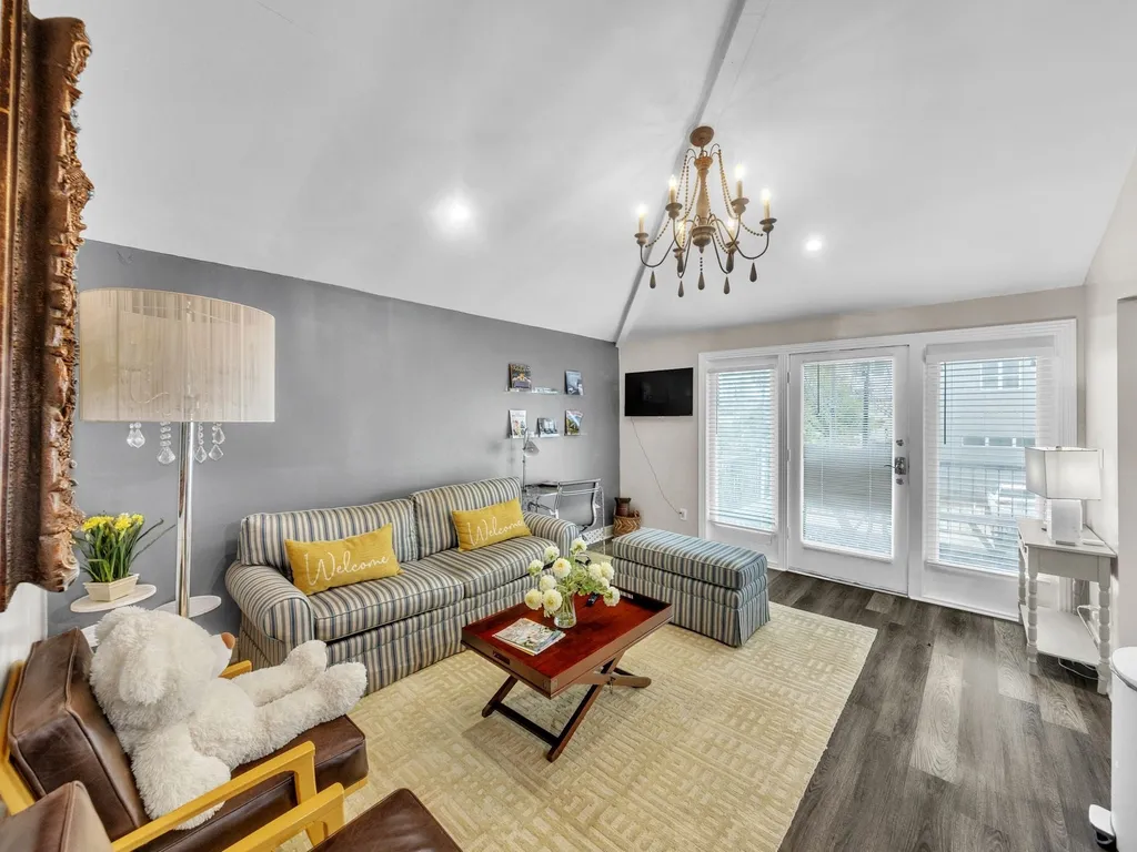 Upscale Apt 4 in Houston Museum District