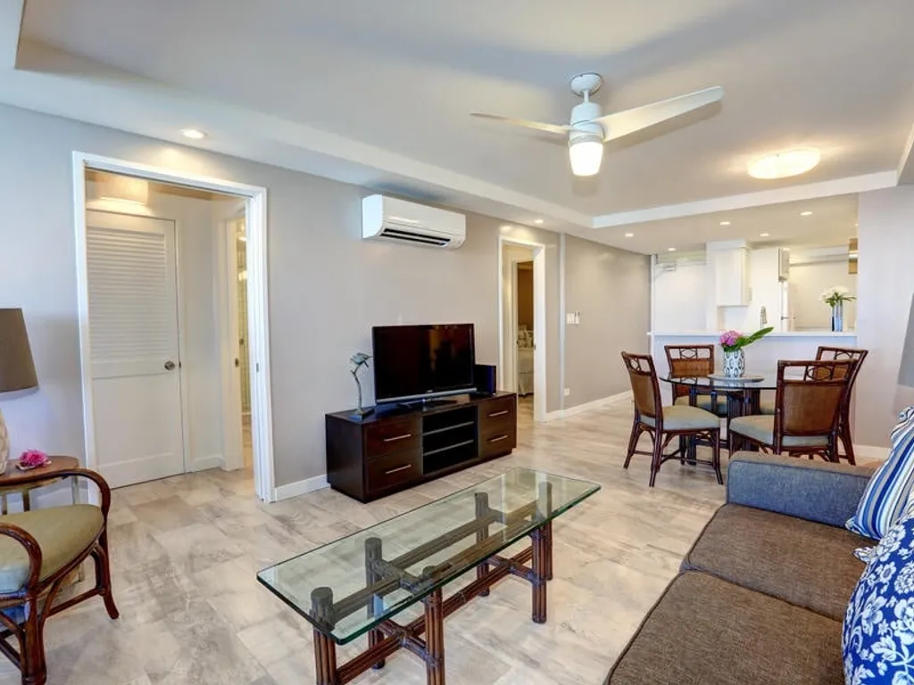 ROYAL MAUIAN, #116