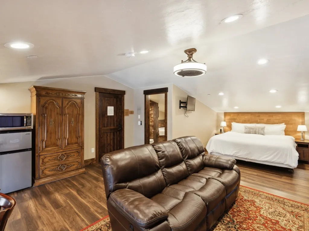 Property Image 0