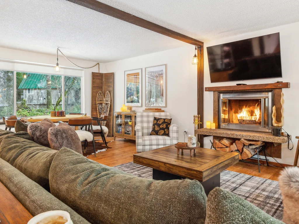 PackShack- Cozy Ski Cabin Mins from White Pass