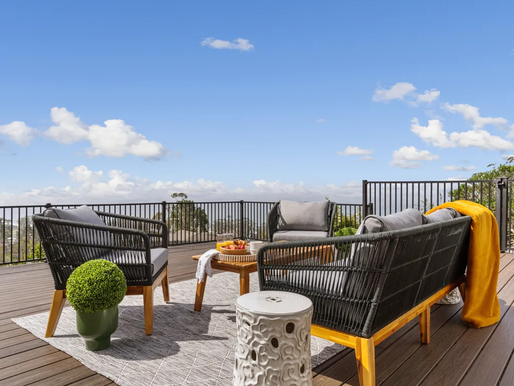 180-Degree Ocean Views | Deck + Hillside