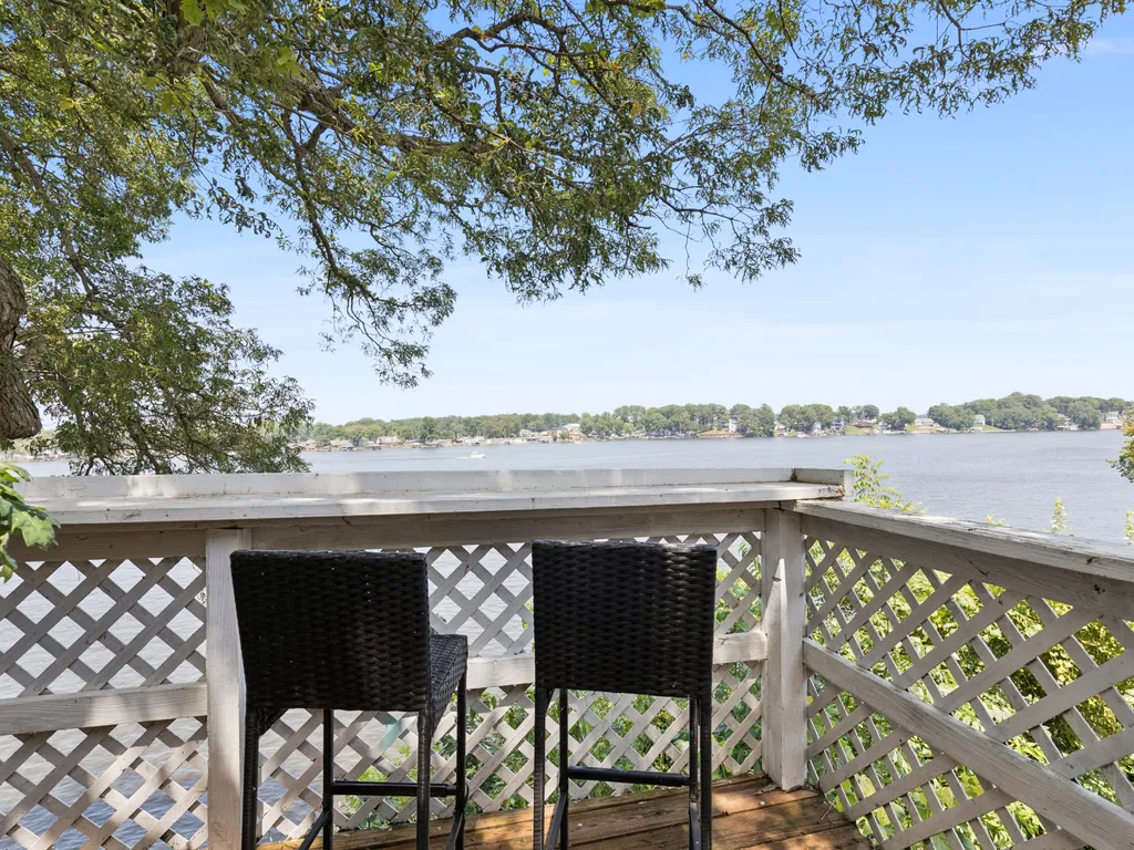 Dave's Last Resort Lakeside- Long Stay Discount- Cozy Cabin 6