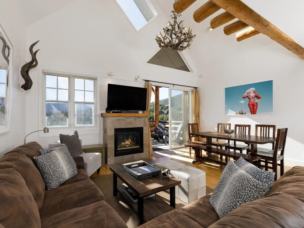 Saddle Ridge J2