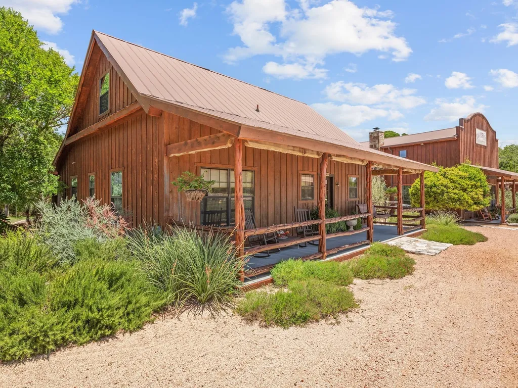 SisterCreek Ranch- First Cabin 
