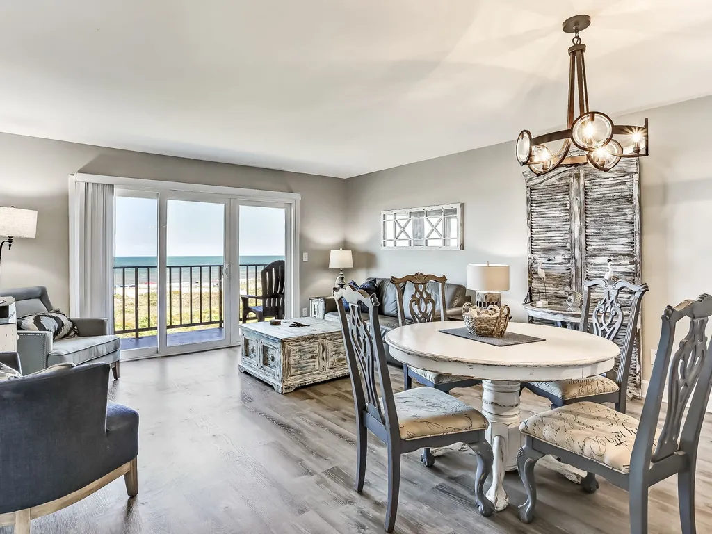 Freshly Renovated 2BR Dream Condo | Beachfront | Stunning Views