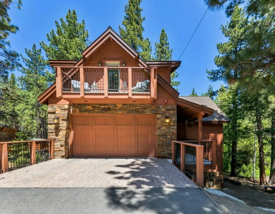 3717 Regina Road