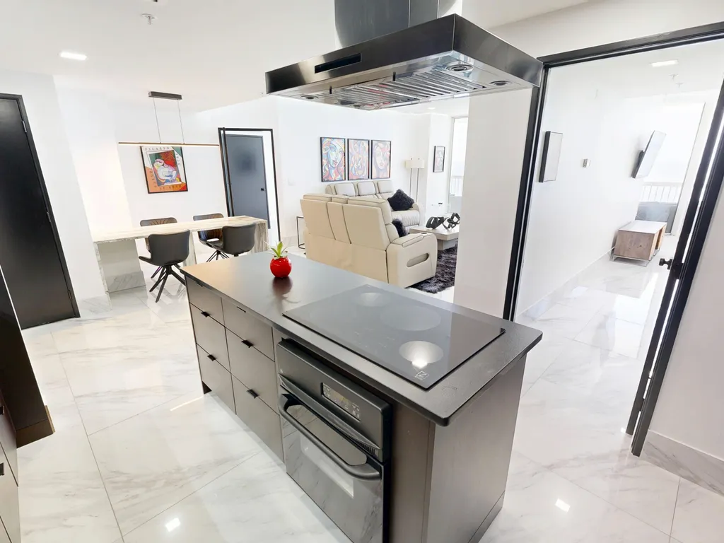 Silver Beach 1605E