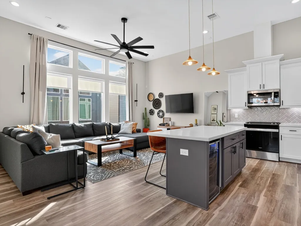Bright 3BR Houston Retreat Near Heights &amp; Galleria