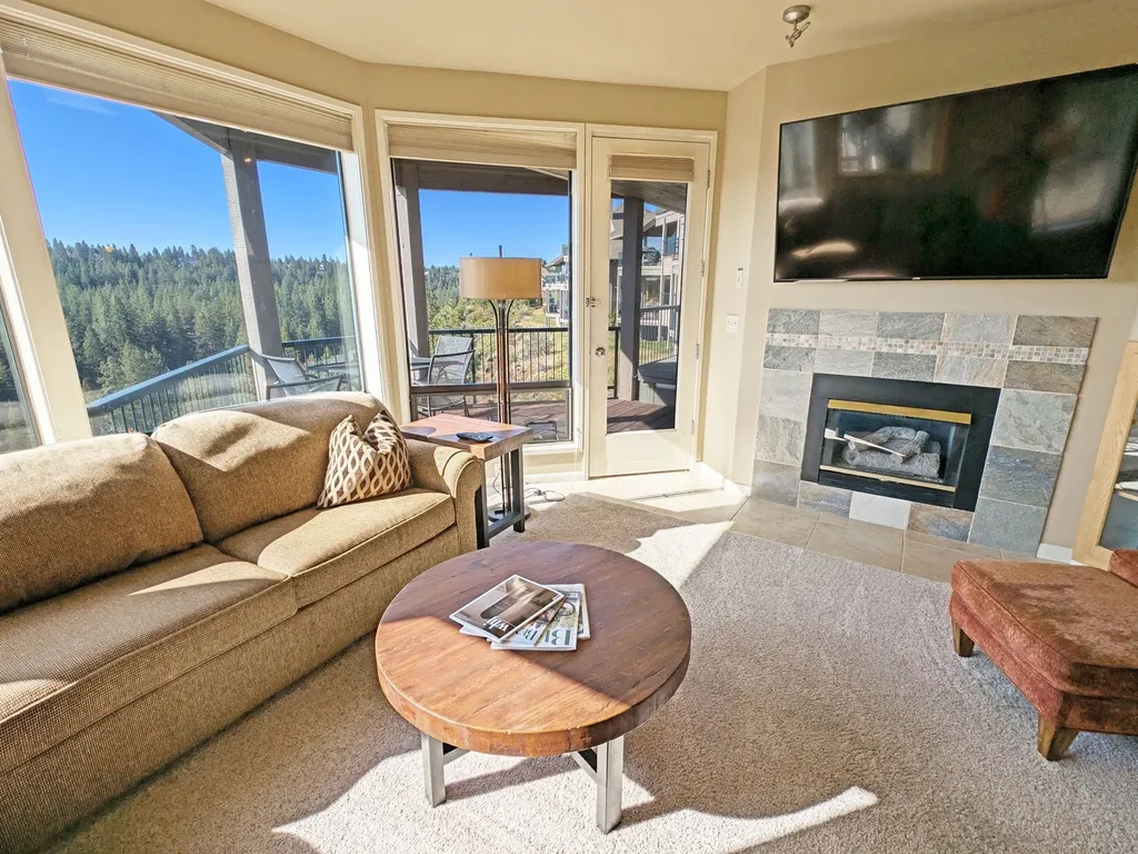 River Ridge 324AB