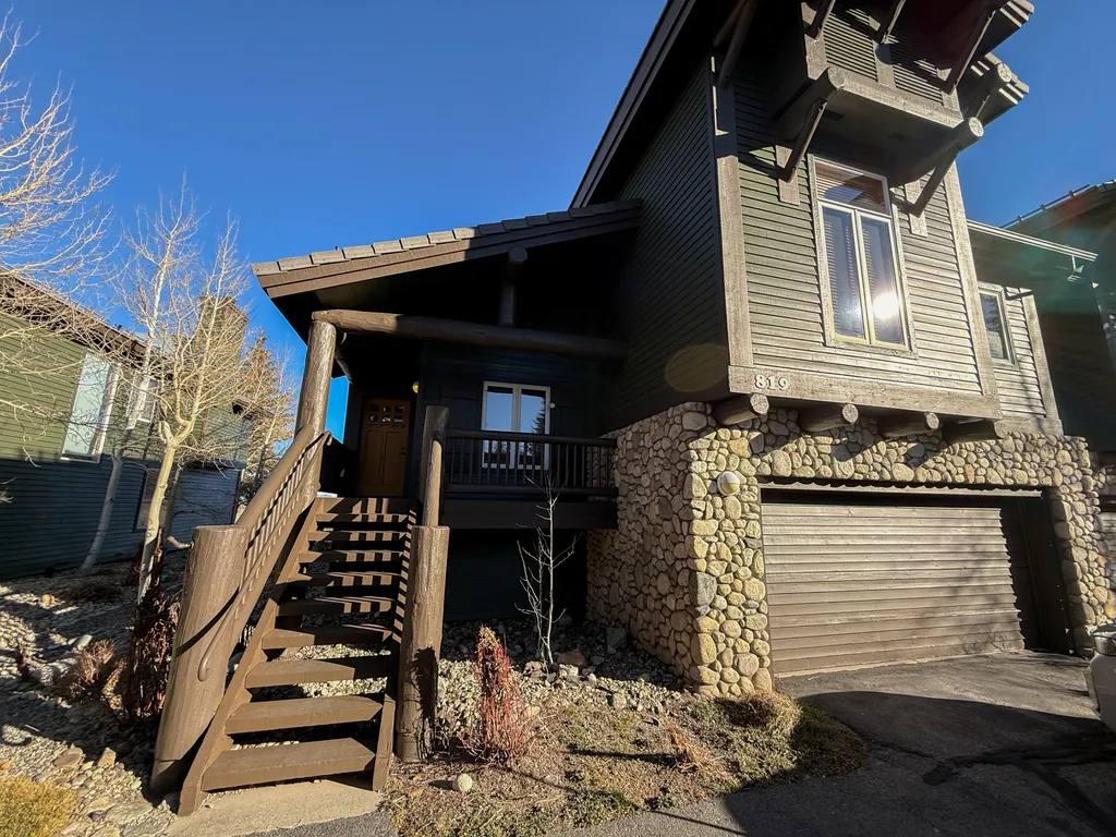 Property Image 0