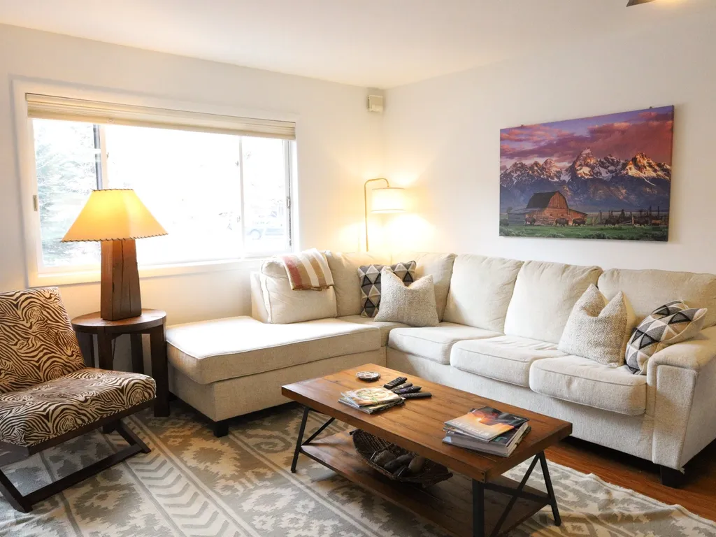 Jackson Luxe: Teton Views &amp; Downtown Vibes