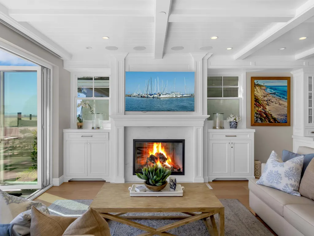 5305 Seashore Dr | Luxury Beachfront Escape 