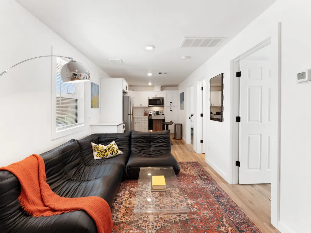 Property Image 0