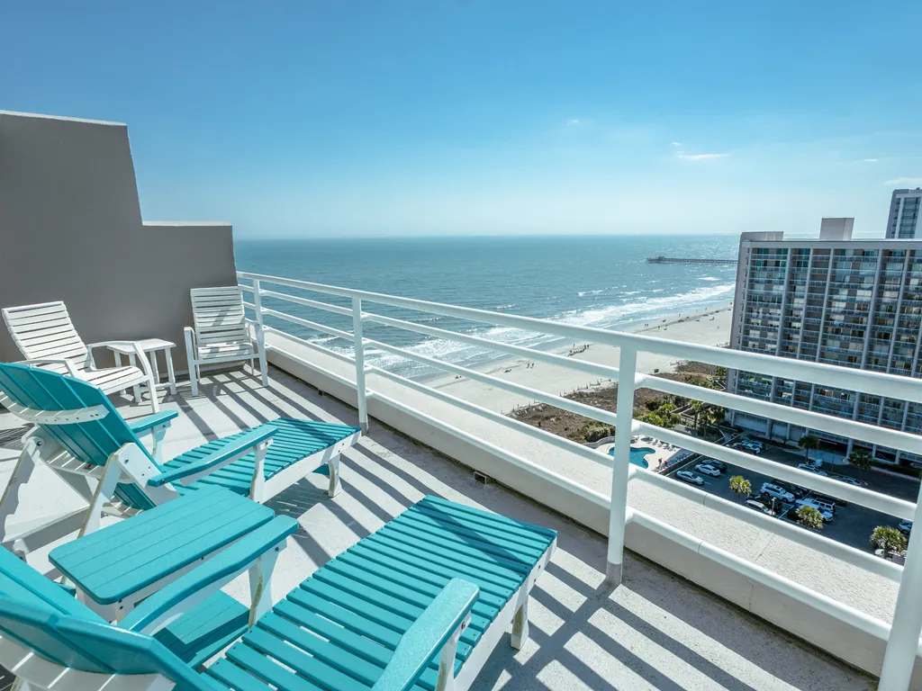 1815 North Hampton, Ocean view condo with full access!!