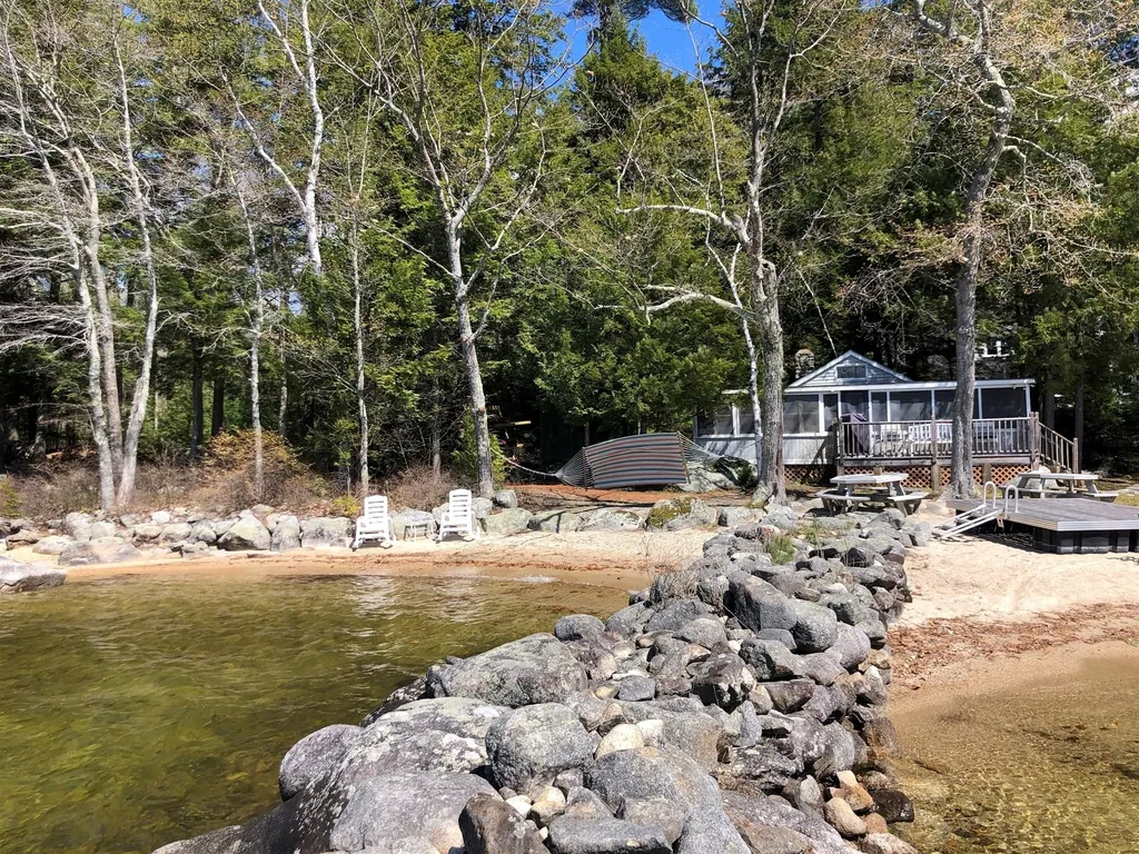 BEACHSIDE ON SEBAGO LIMIT 6