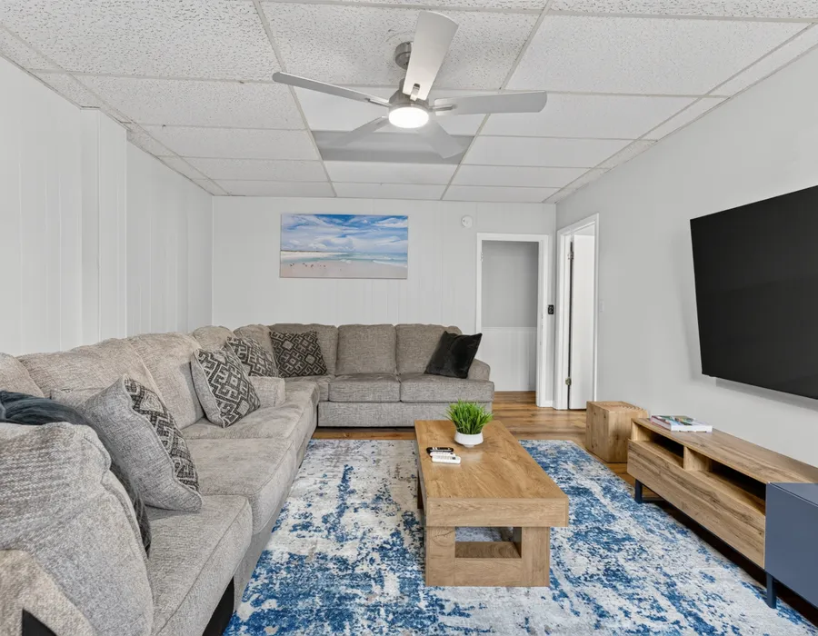 Minutes to the Falls! Cozy Retreat near State Park