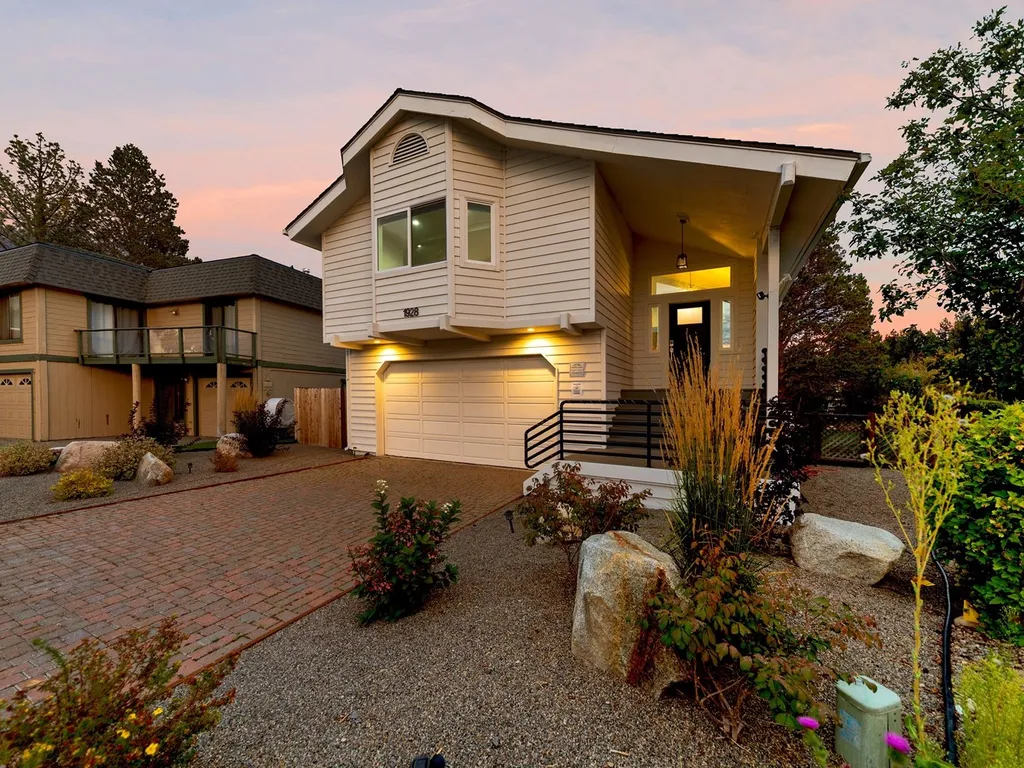 1928 Marconi Way