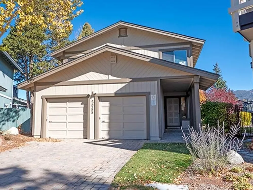 2085 Slalom Court