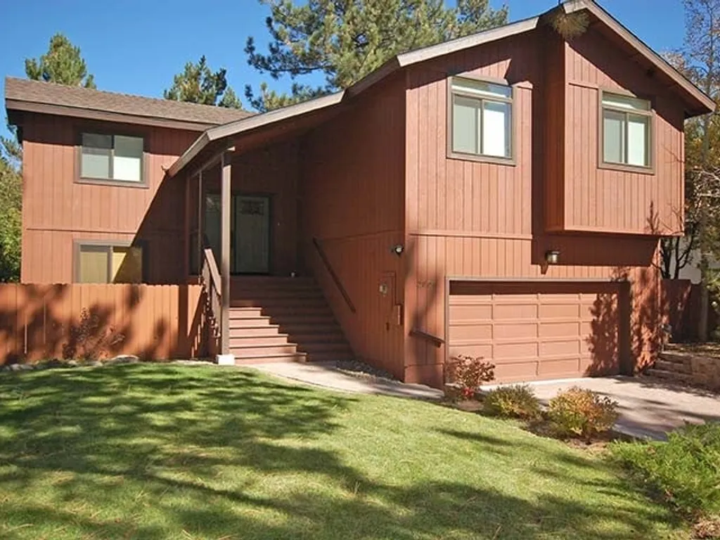 2806 Springwood Drive