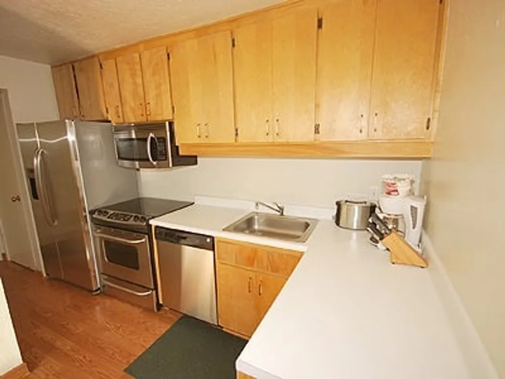 489 Ala Wai, 48