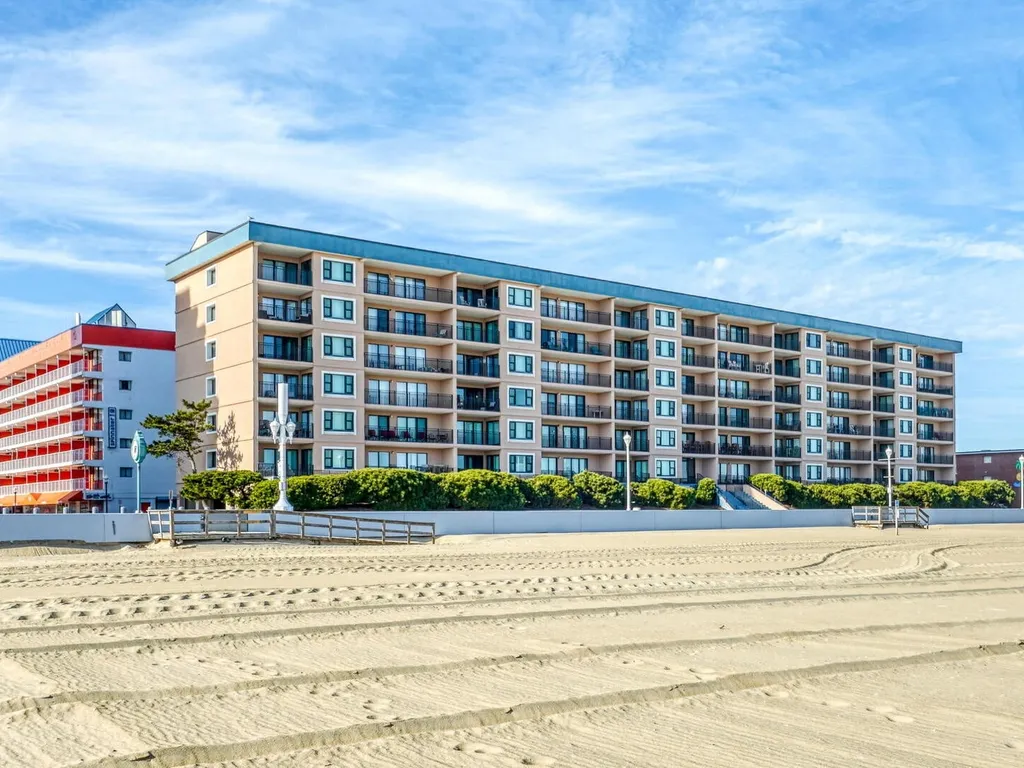 Ocean Hideaway 207