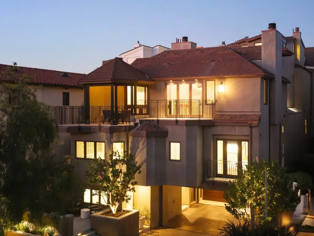 2204 Waterfront Drive | Luxury Coastal Escape